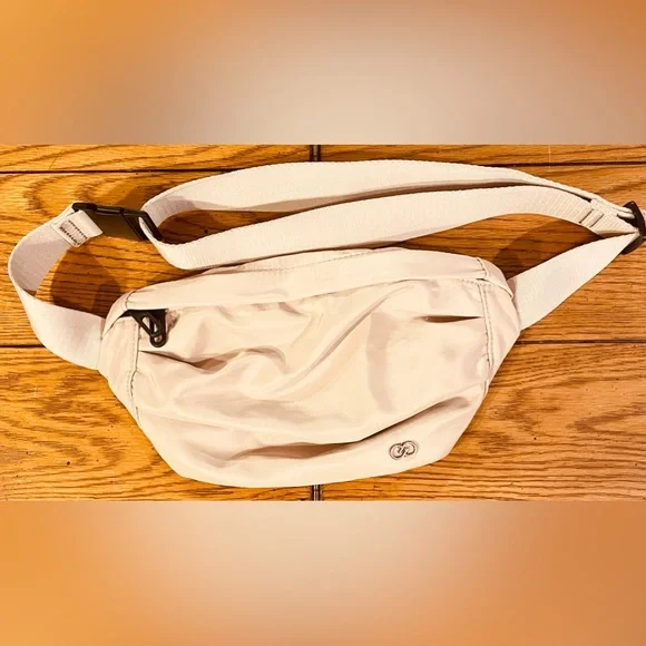 Calia fanny pack discount